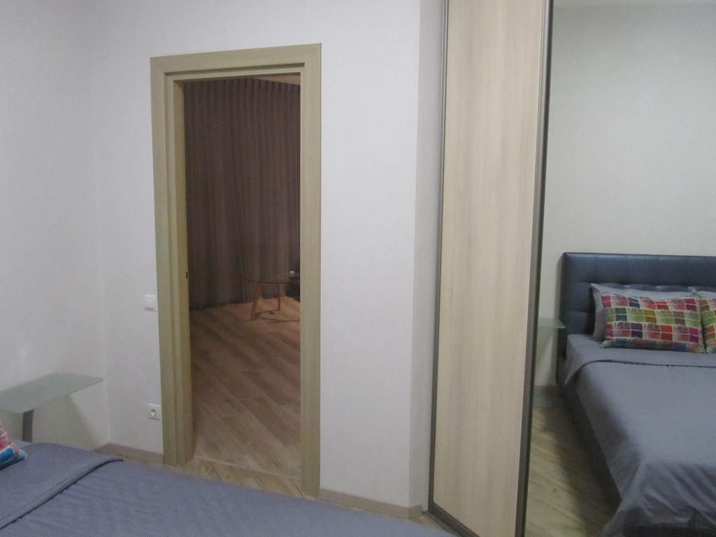 Apartments On Henuezskaya 5 Odessa Exterior foto